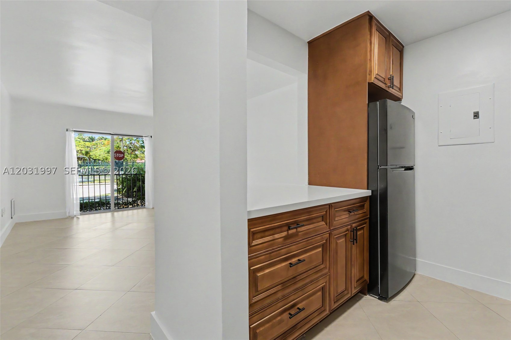 445 SW 11th St #102, Miami FL 33130