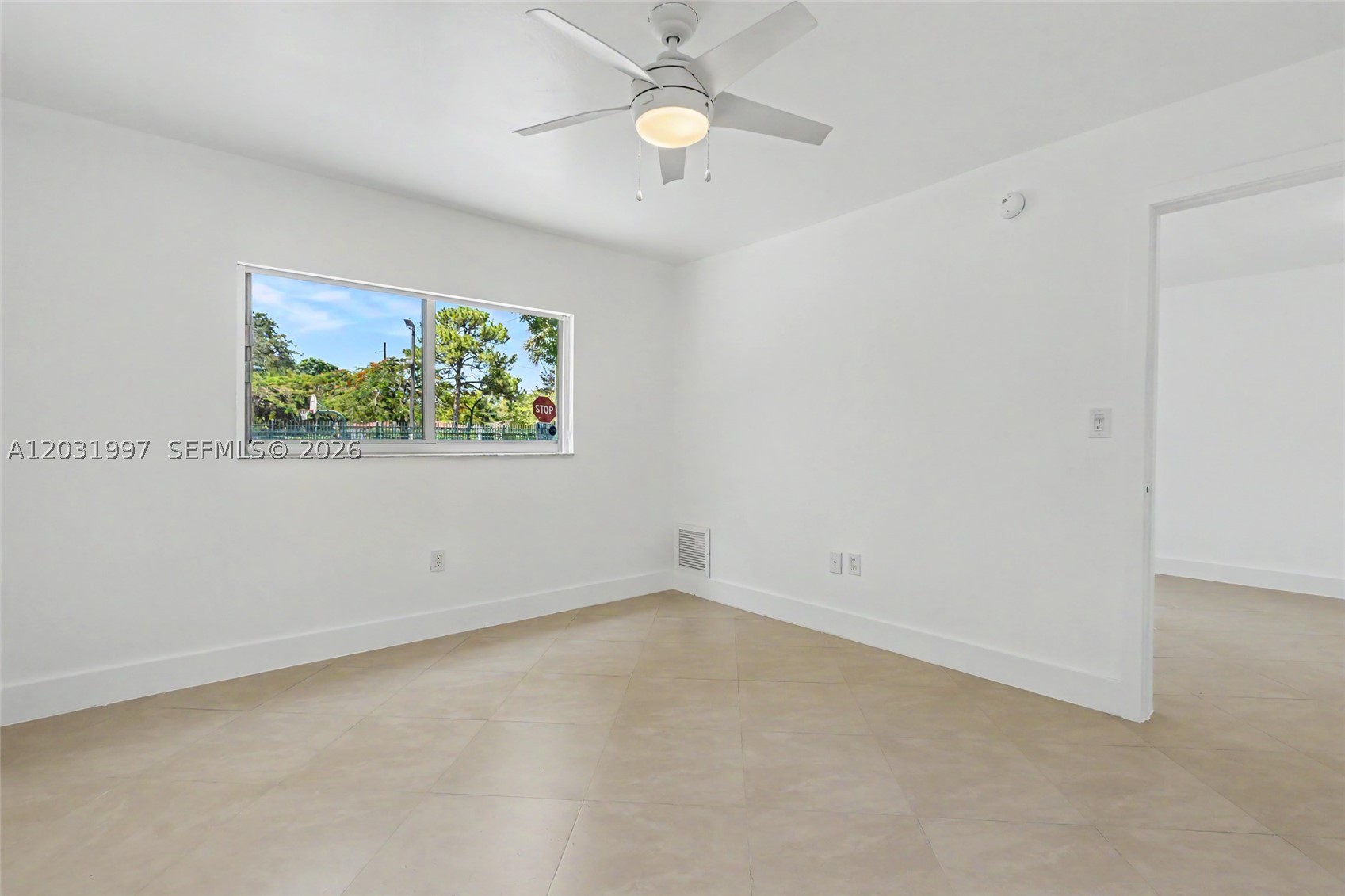 445 SW 11th St #102, Miami FL 33130