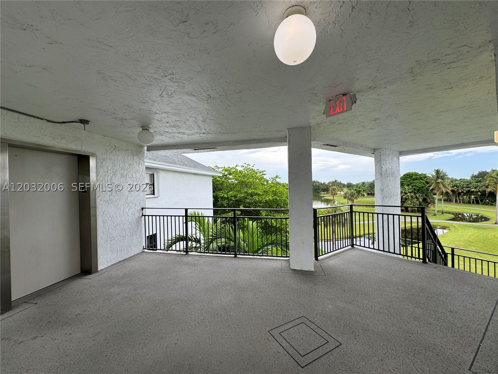 16051 Blatt Blvd #401, Weston FL 33326