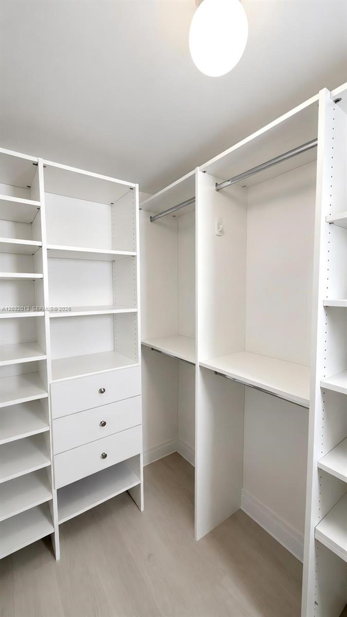 1 Glen Royal Pkwy #1210, Miami FL 33125