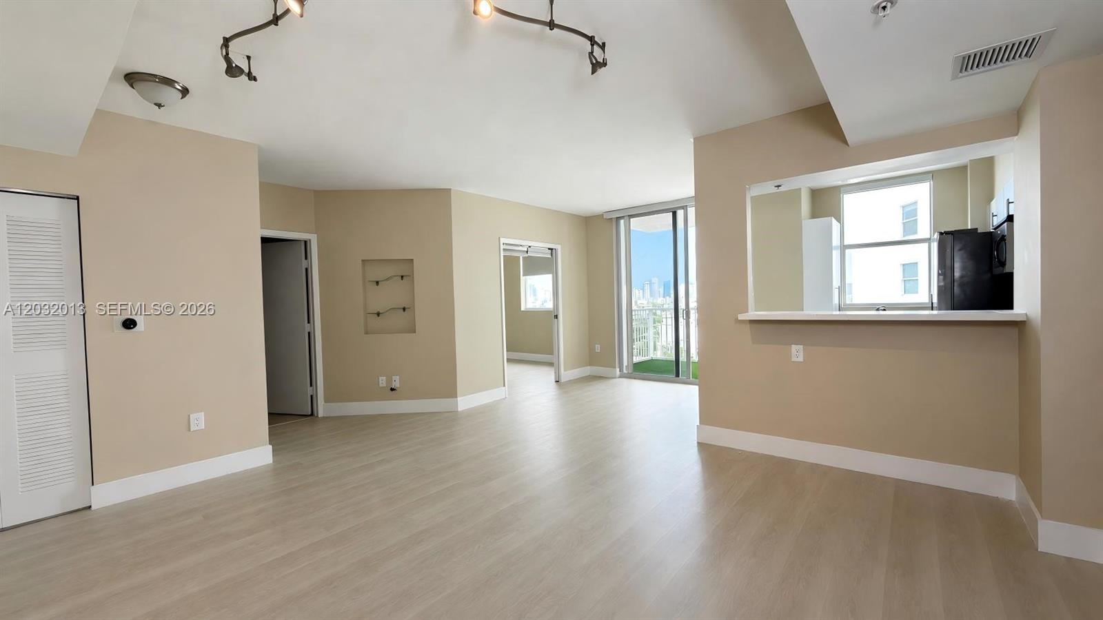 1 Glen Royal Pkwy #1210, Miami FL 33125