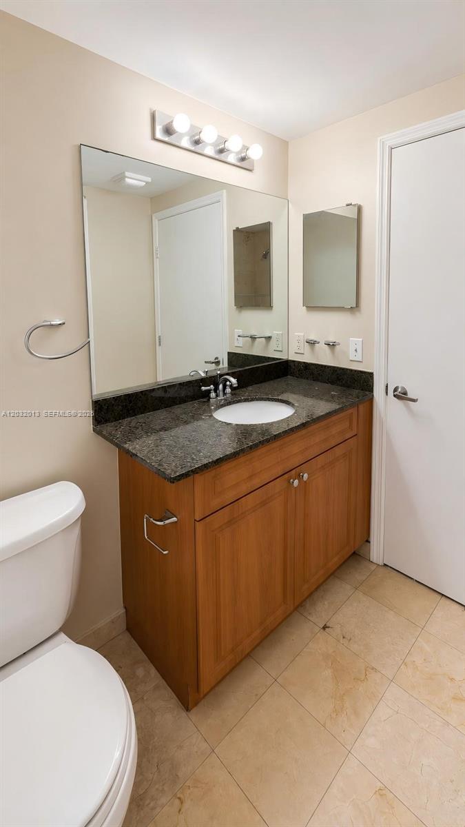 1 Glen Royal Pkwy #1210, Miami FL 33125