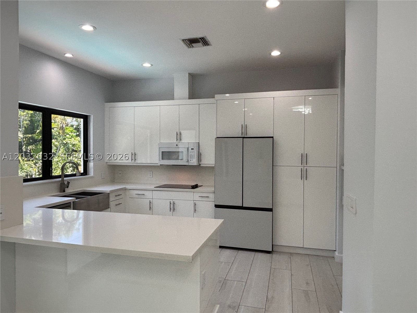 6220 SW 144th St, Coral Gables FL 33158