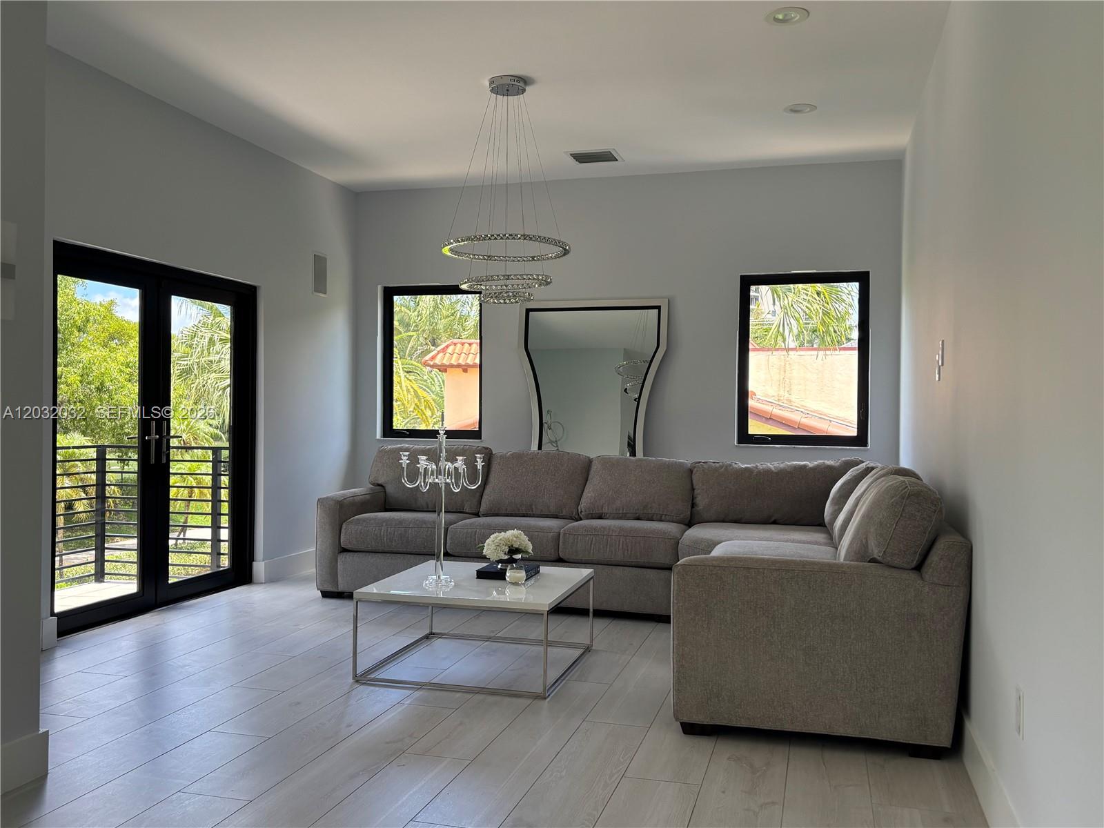 6220 SW 144th St, Coral Gables FL 33158