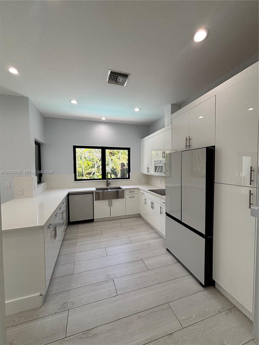 6220 SW 144th St, Coral Gables FL 33158