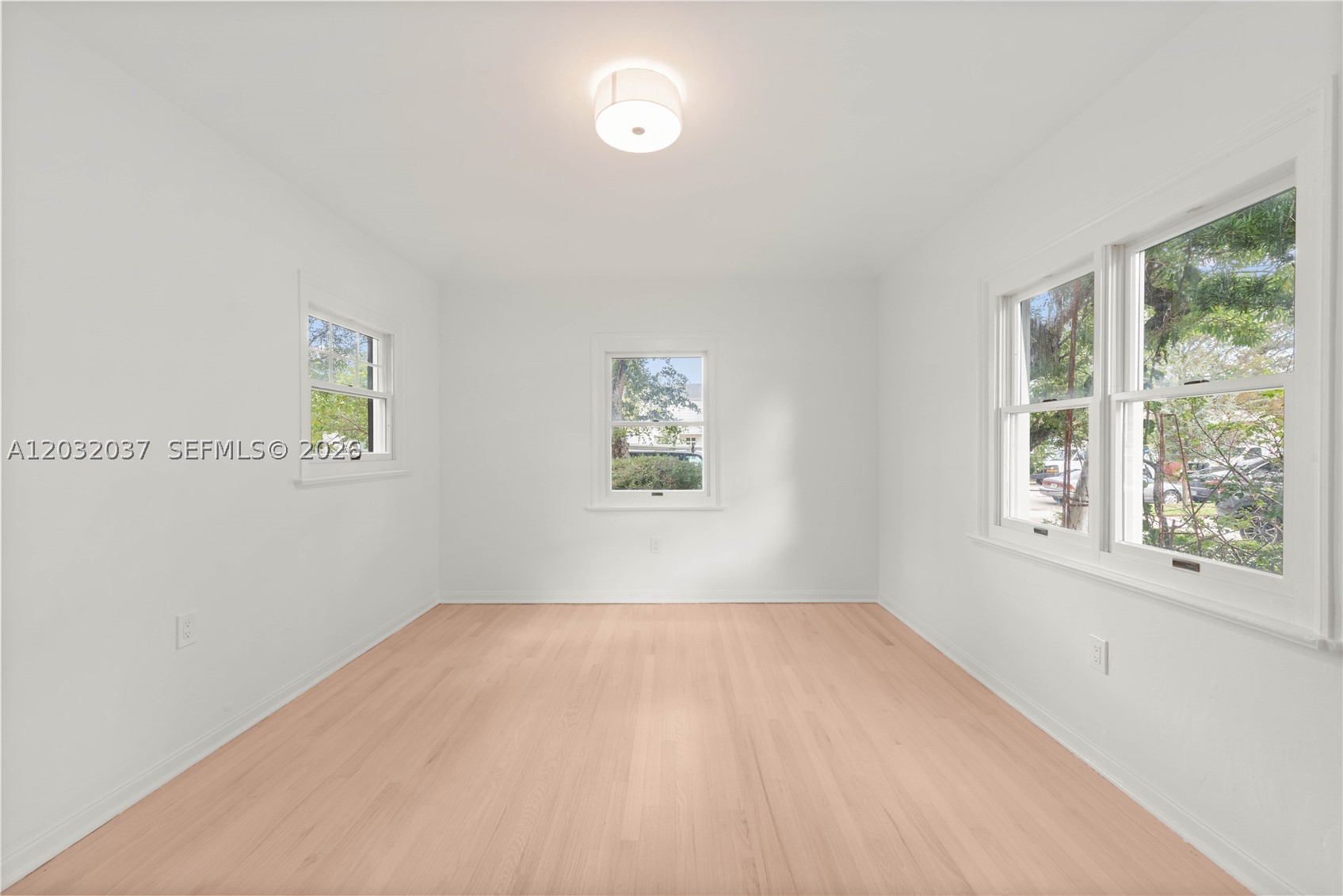 440 SW 29th Rd, Miami FL 33129