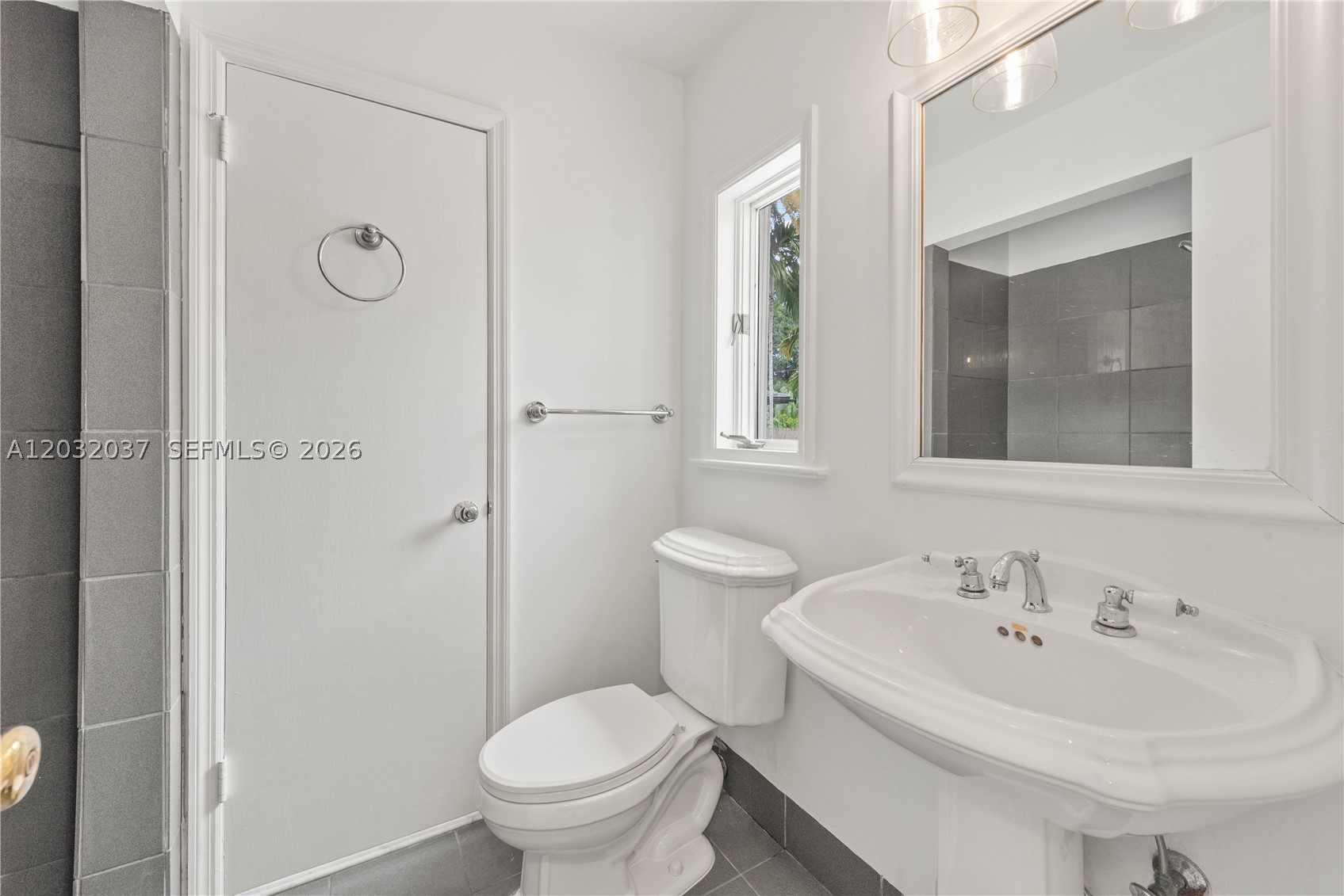 440 SW 29th Rd, Miami FL 33129
