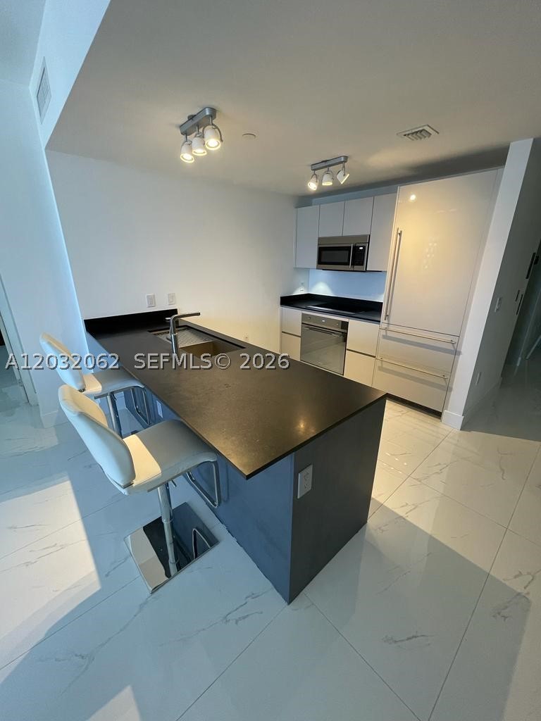 1010 Brickell Ave #2704, Miami FL 33131