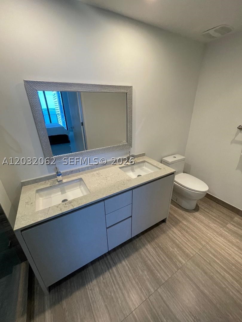 1010 Brickell Ave #2704, Miami FL 33131
