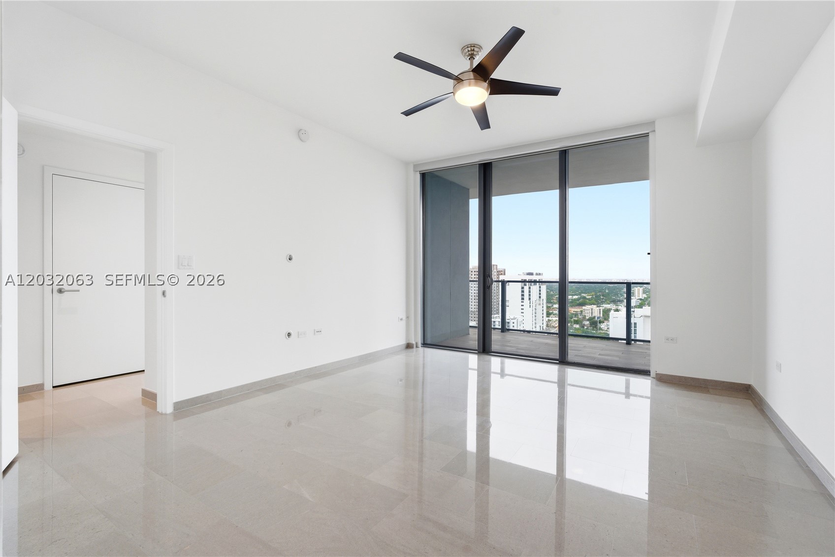 88 SW 7th St #2302, Miami FL 33130