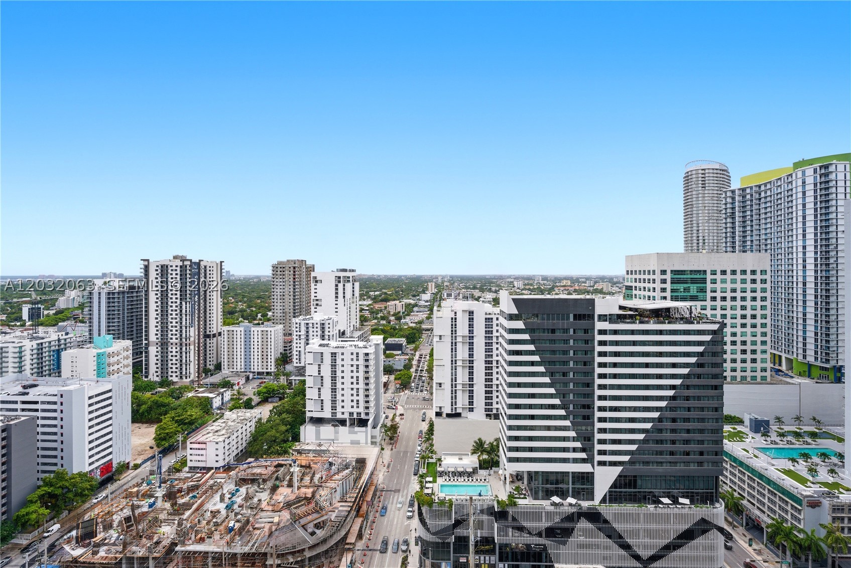 88 SW 7th St #2302, Miami FL 33130