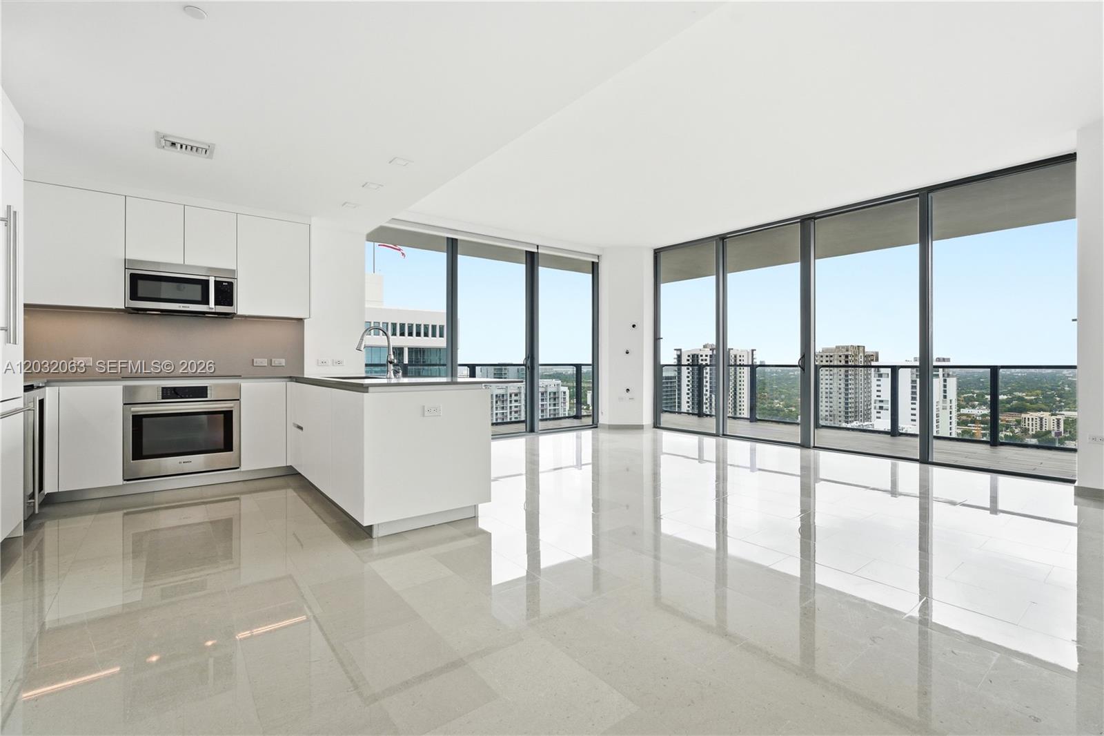 88 SW 7th St #2302, Miami FL 33130
