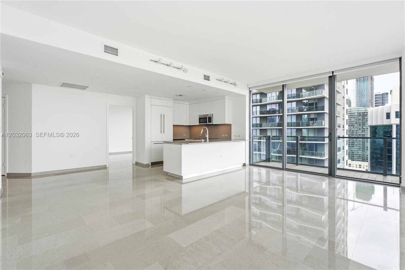 88 SW 7th St #2302, Miami FL 33130