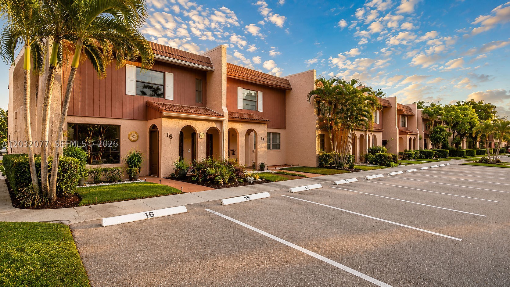 14 Matador Ln #3-27, Davie FL 33324