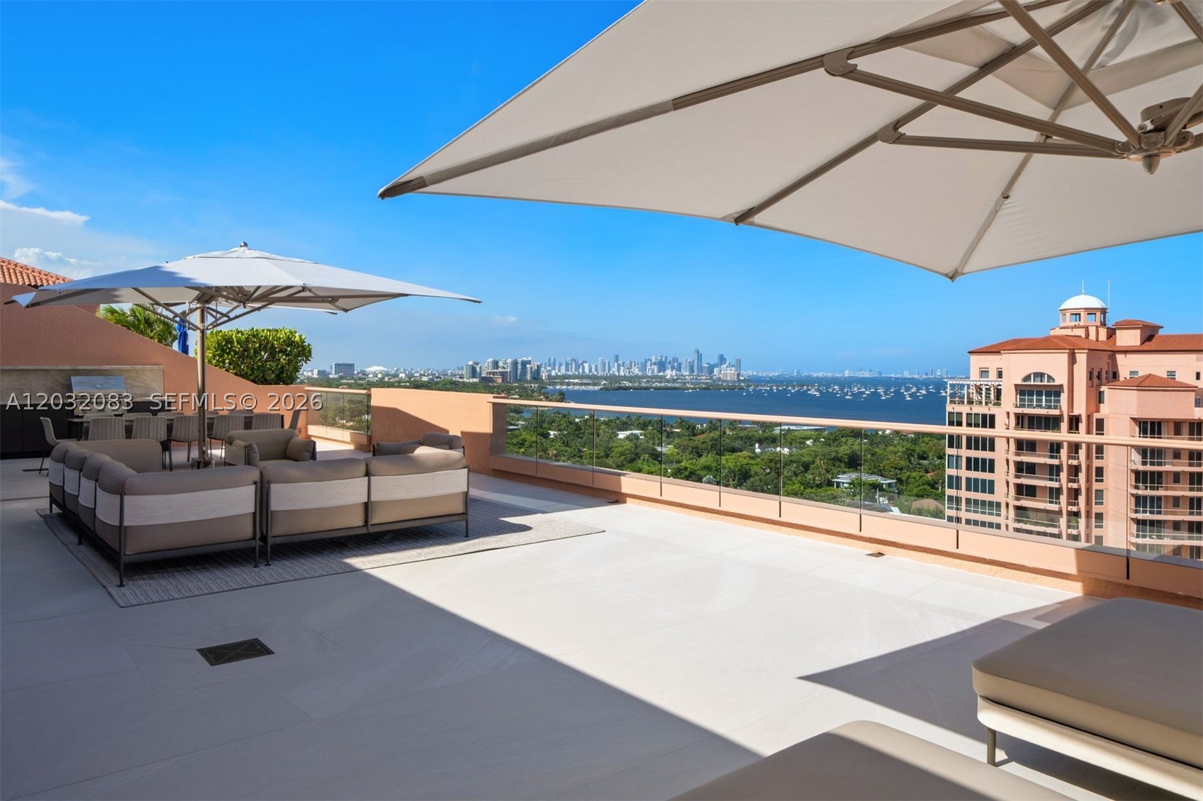 60 Edgewater Dr #TS-D, Coral Gables FL 33133