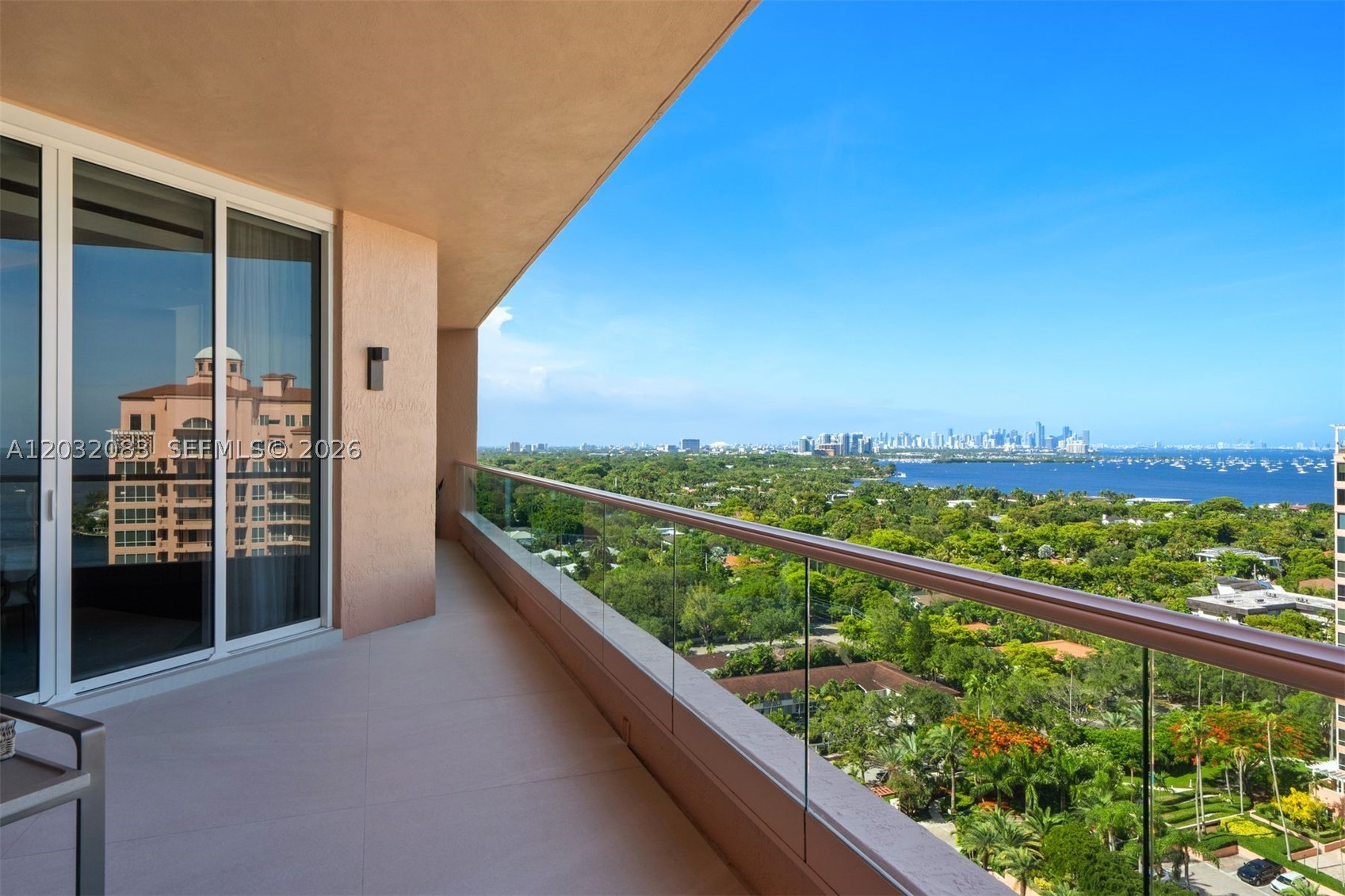 60 Edgewater Dr #TS-D, Coral Gables FL 33133