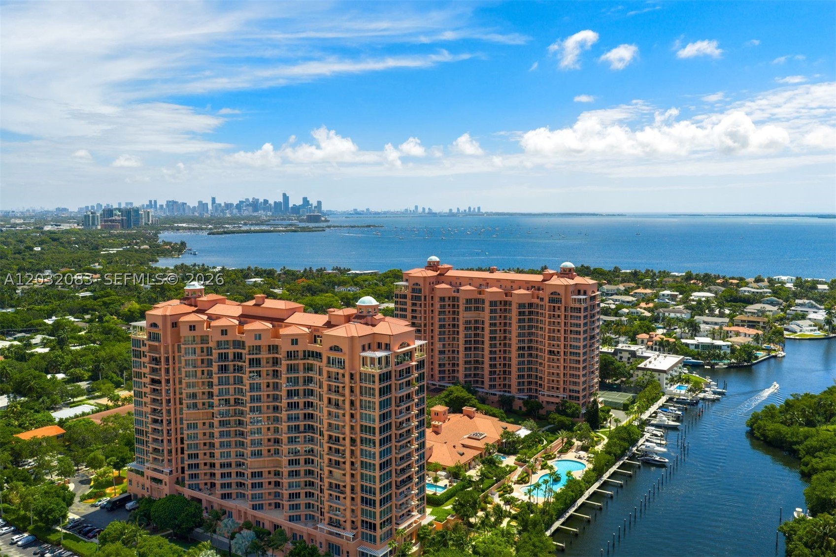 60 Edgewater Dr #TS-D, Coral Gables FL 33133