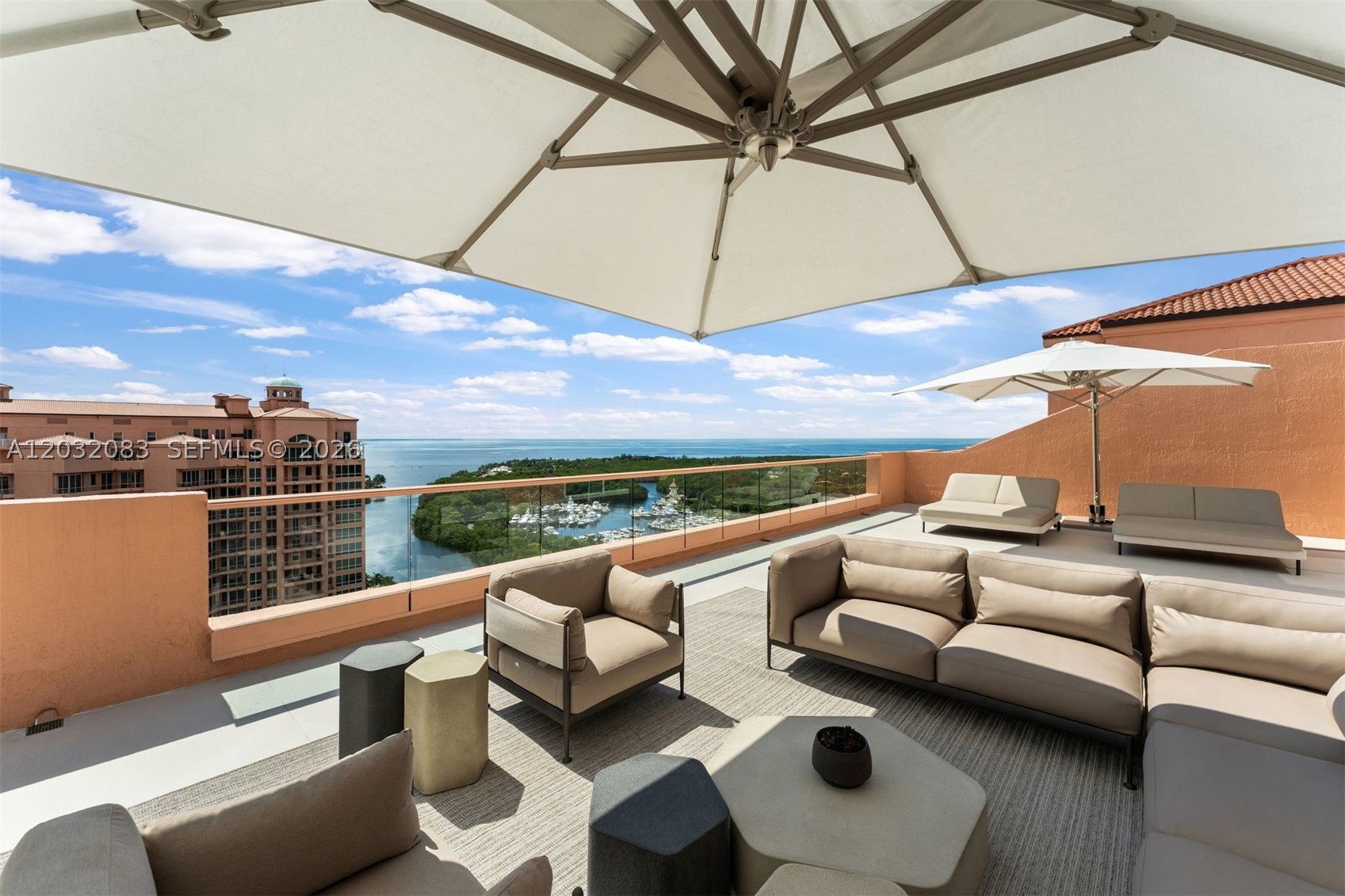 60 Edgewater Dr #TS-D, Coral Gables FL 33133