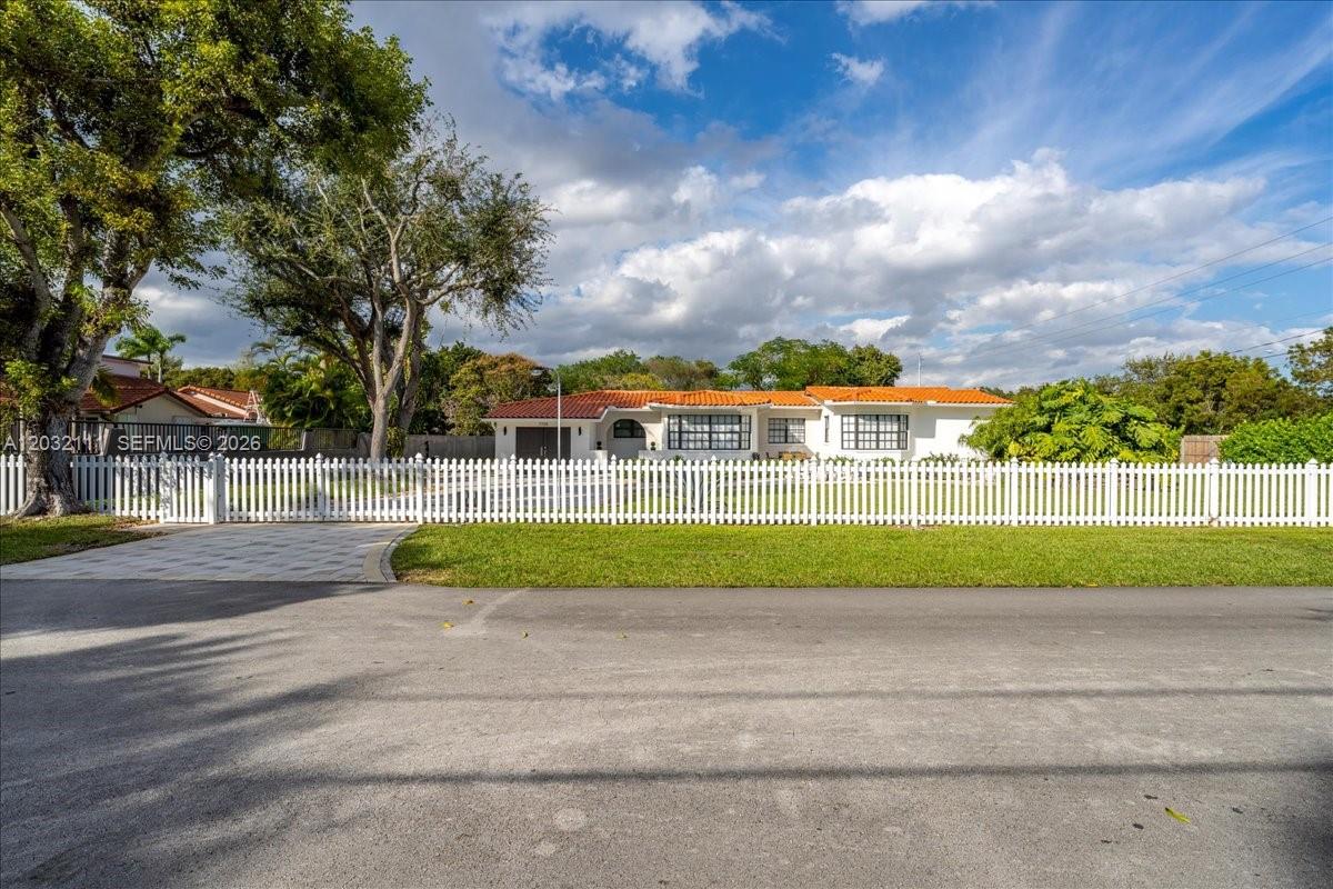 7705 SW 66th St #0, Miami FL 33143