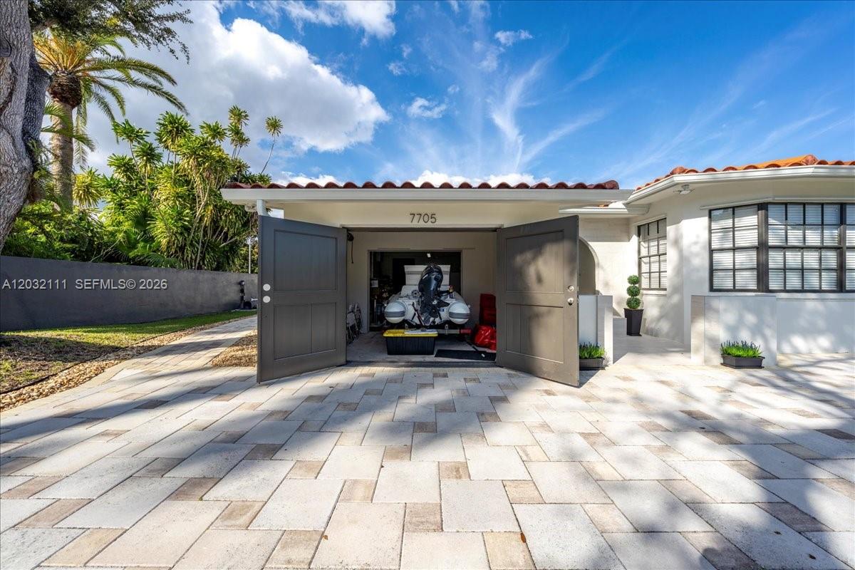 7705 SW 66th St #0, Miami FL 33143