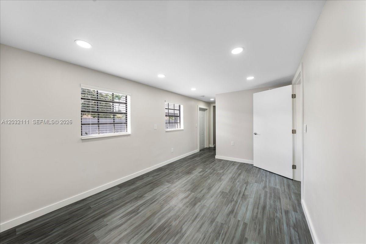 7705 SW 66th St #0, Miami FL 33143