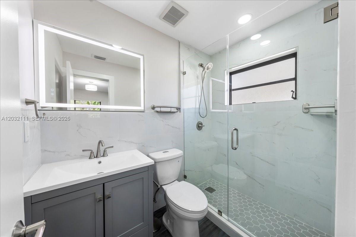 7705 SW 66th St #0, Miami FL 33143