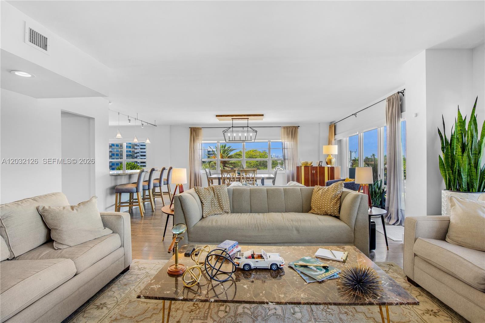 2500 E Las Olas Blvd #408, Fort Lauderdale FL 33301
