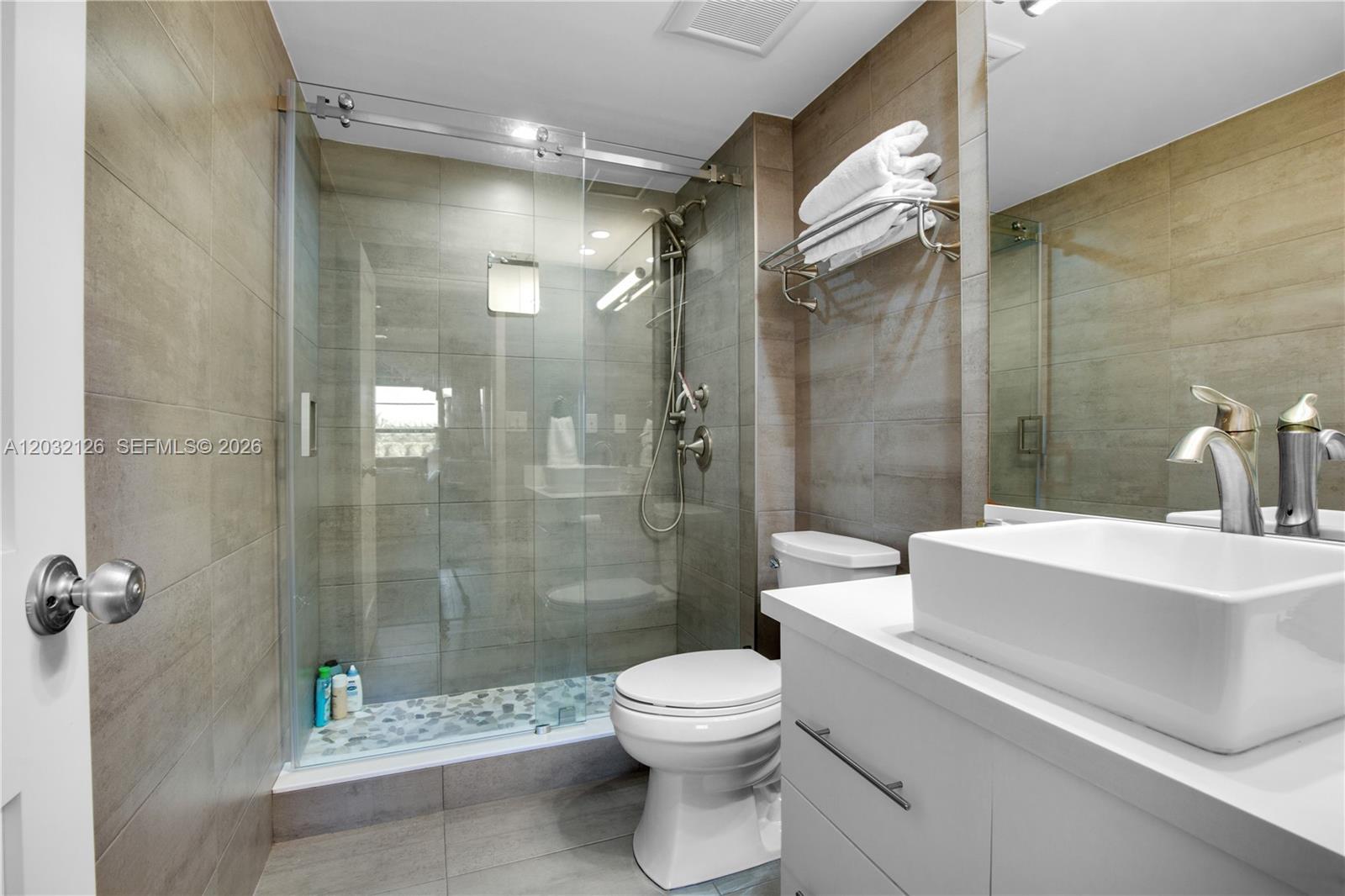 2500 E Las Olas Blvd #408, Fort Lauderdale FL 33301