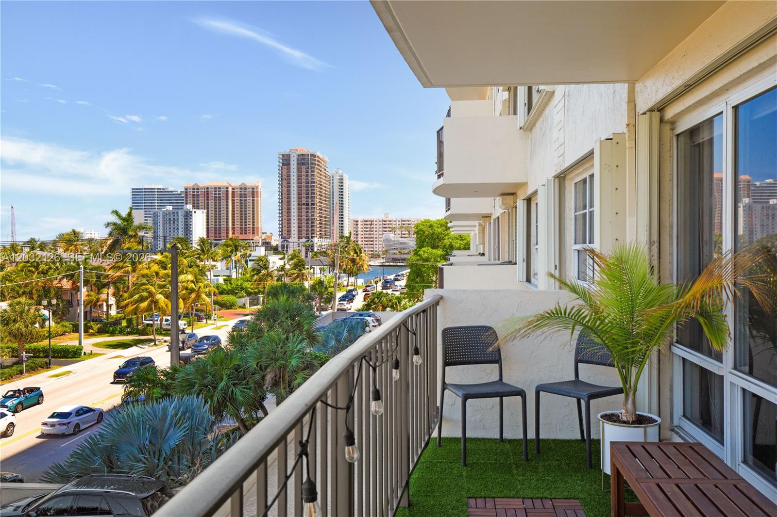 2500 E Las Olas Blvd #408, Fort Lauderdale FL 33301