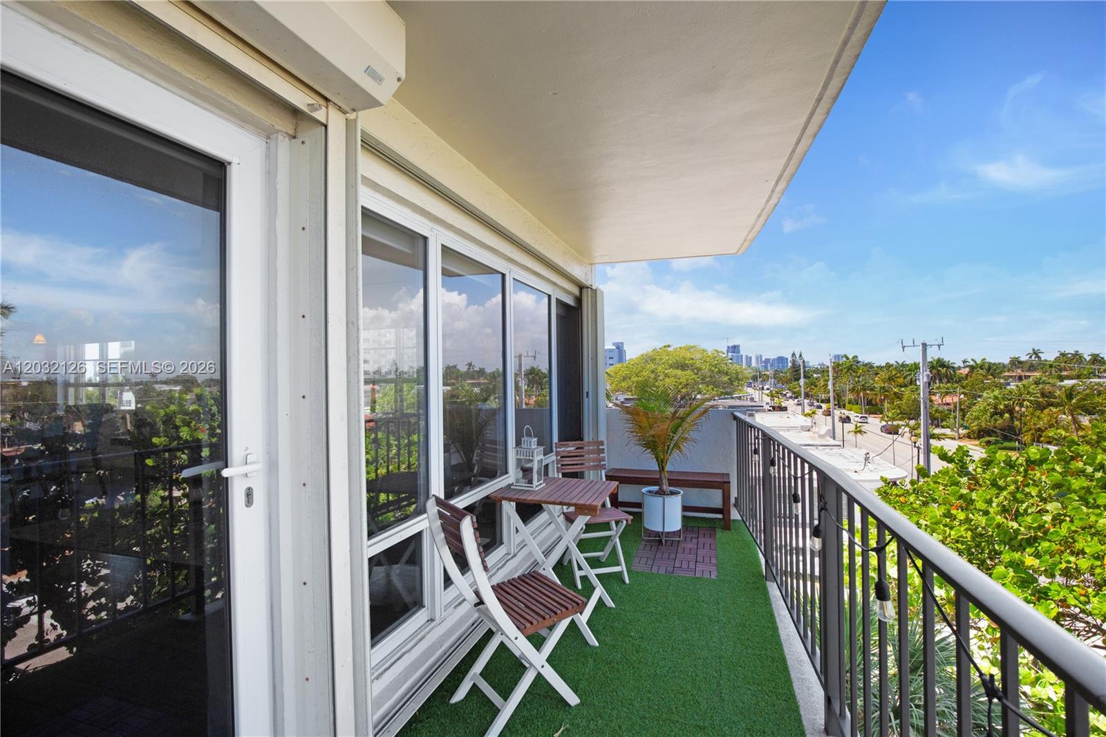 2500 E Las Olas Blvd #408, Fort Lauderdale FL 33301