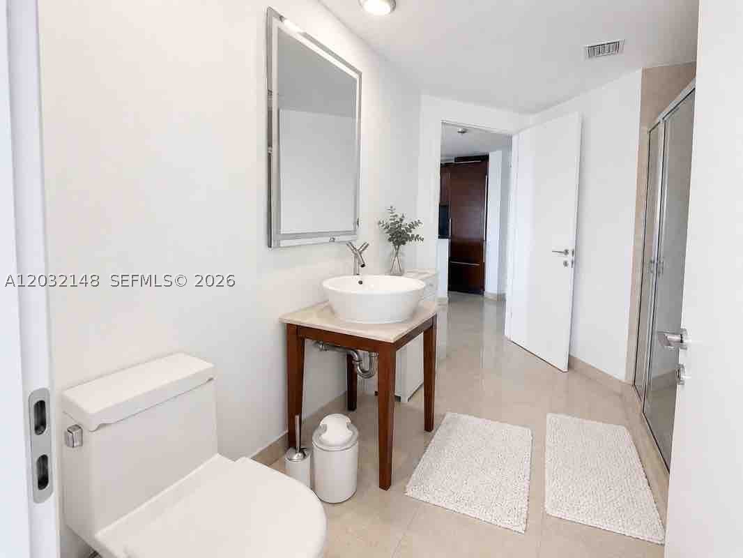 450 Alton Rd #2610, Miami Beach FL 33139