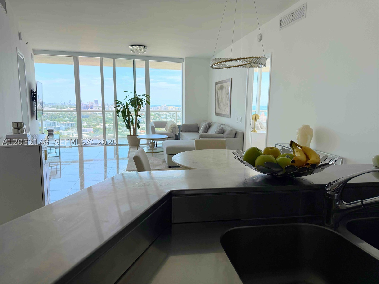 450 Alton Rd #2610, Miami Beach FL 33139