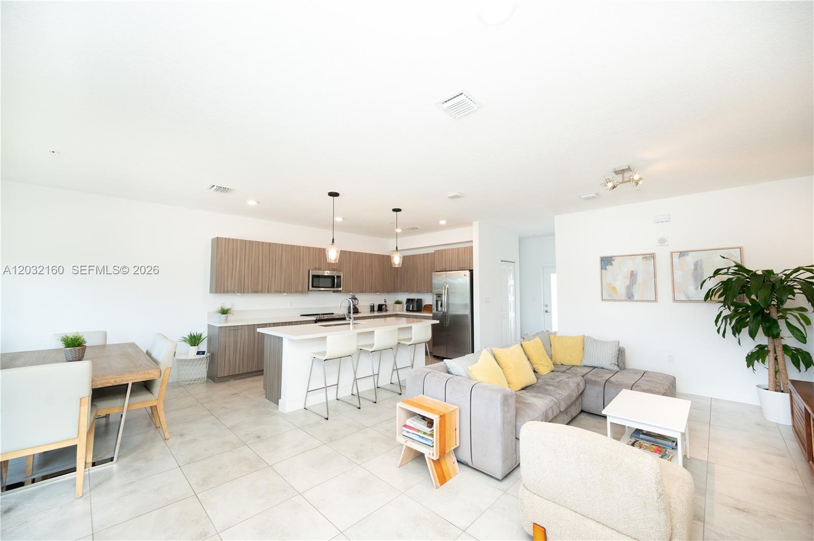 4640 NW 84th Ave #12, Doral FL 33166