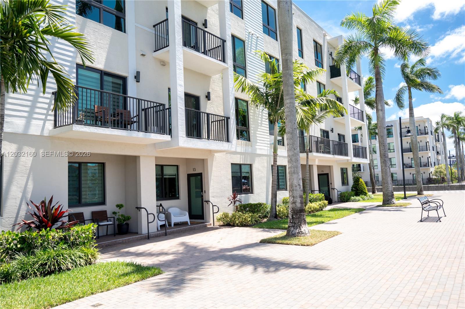 4640 NW 84th Ave #12, Doral FL 33166