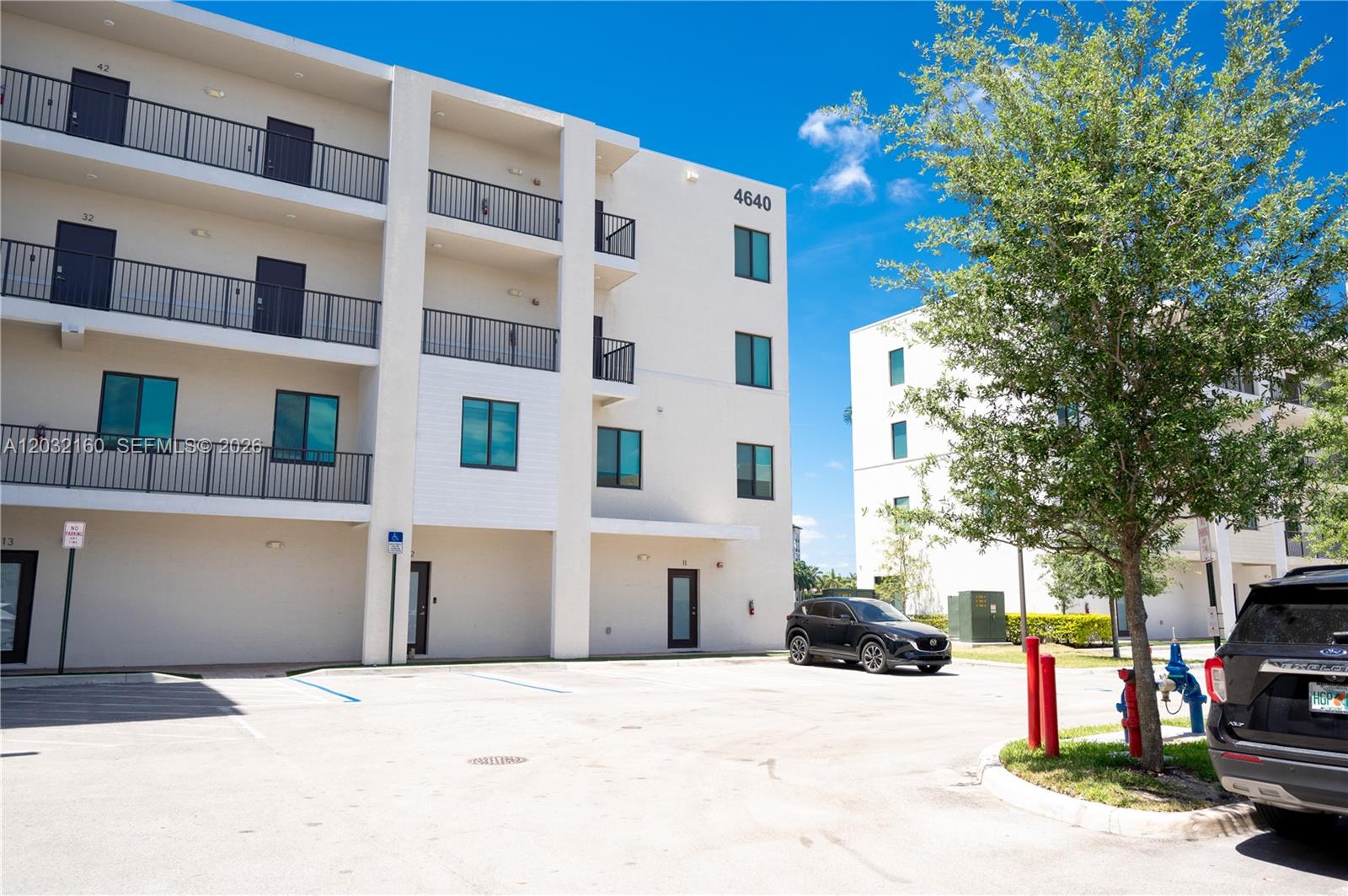 4640 NW 84th Ave #12, Doral FL 33166