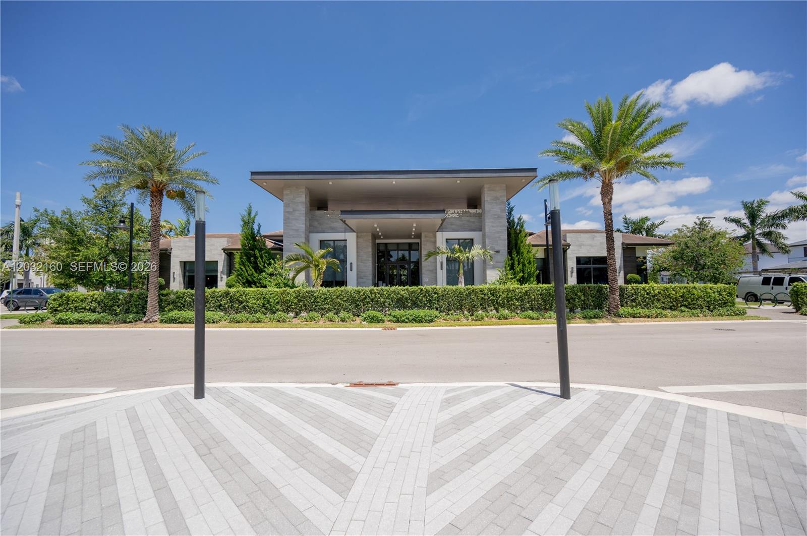 4640 NW 84th Ave #12, Doral FL 33166