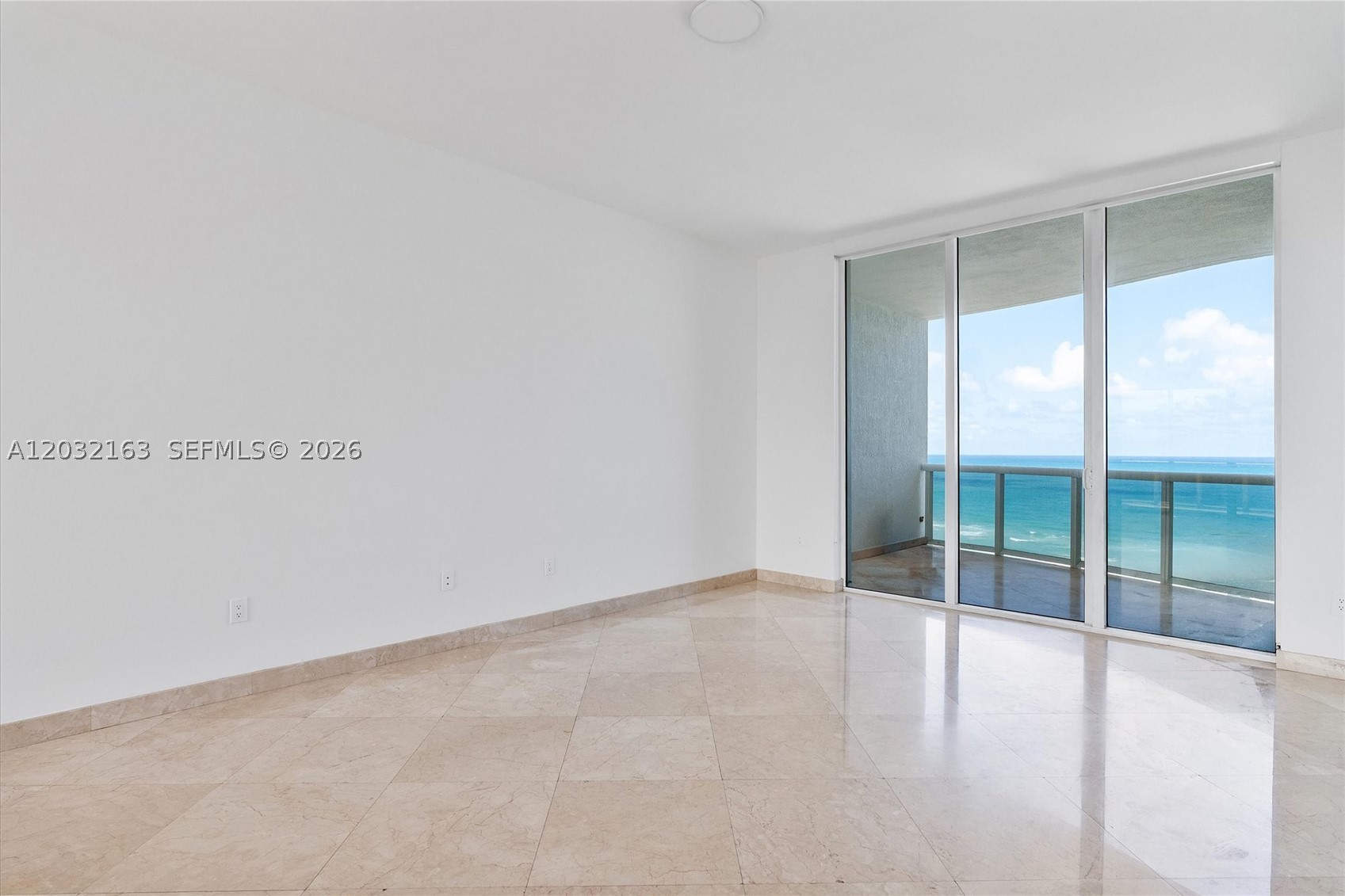 15901 Collins Ave #904, Sunny Isles Beach FL 33160