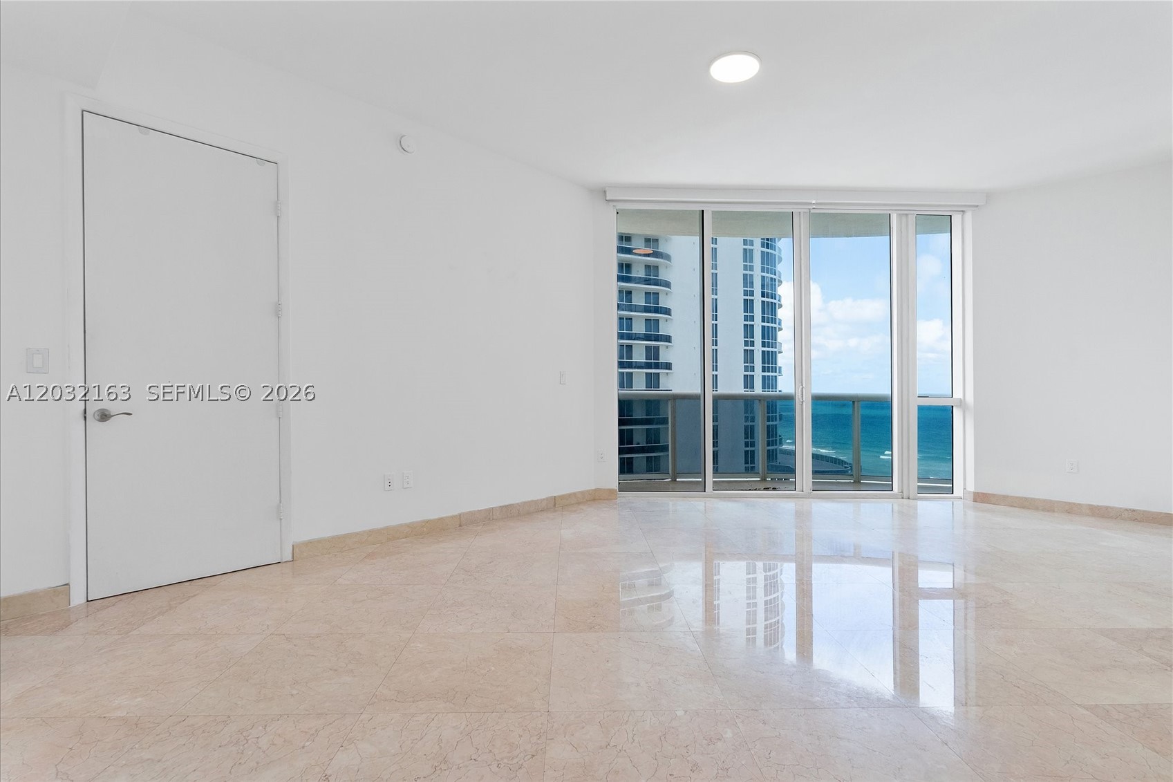 15901 Collins Ave #904, Sunny Isles Beach FL 33160