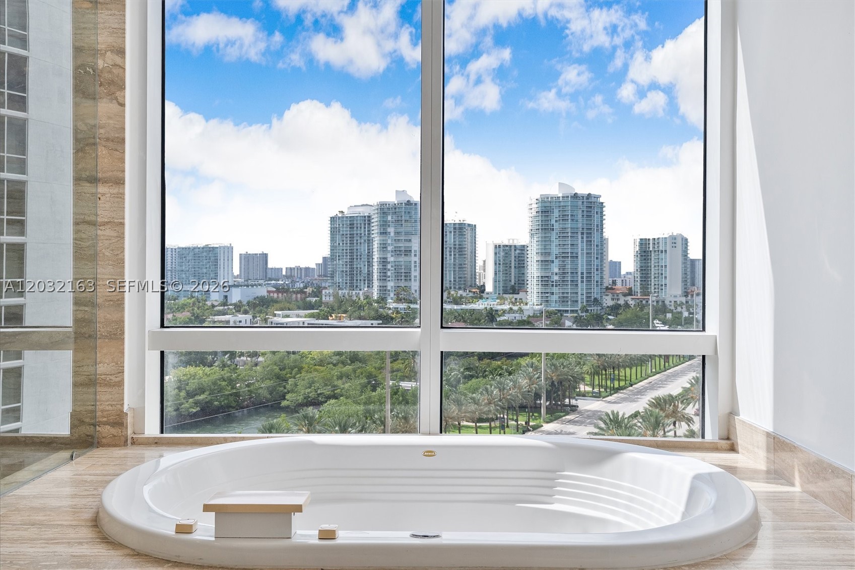 15901 Collins Ave #904, Sunny Isles Beach FL 33160