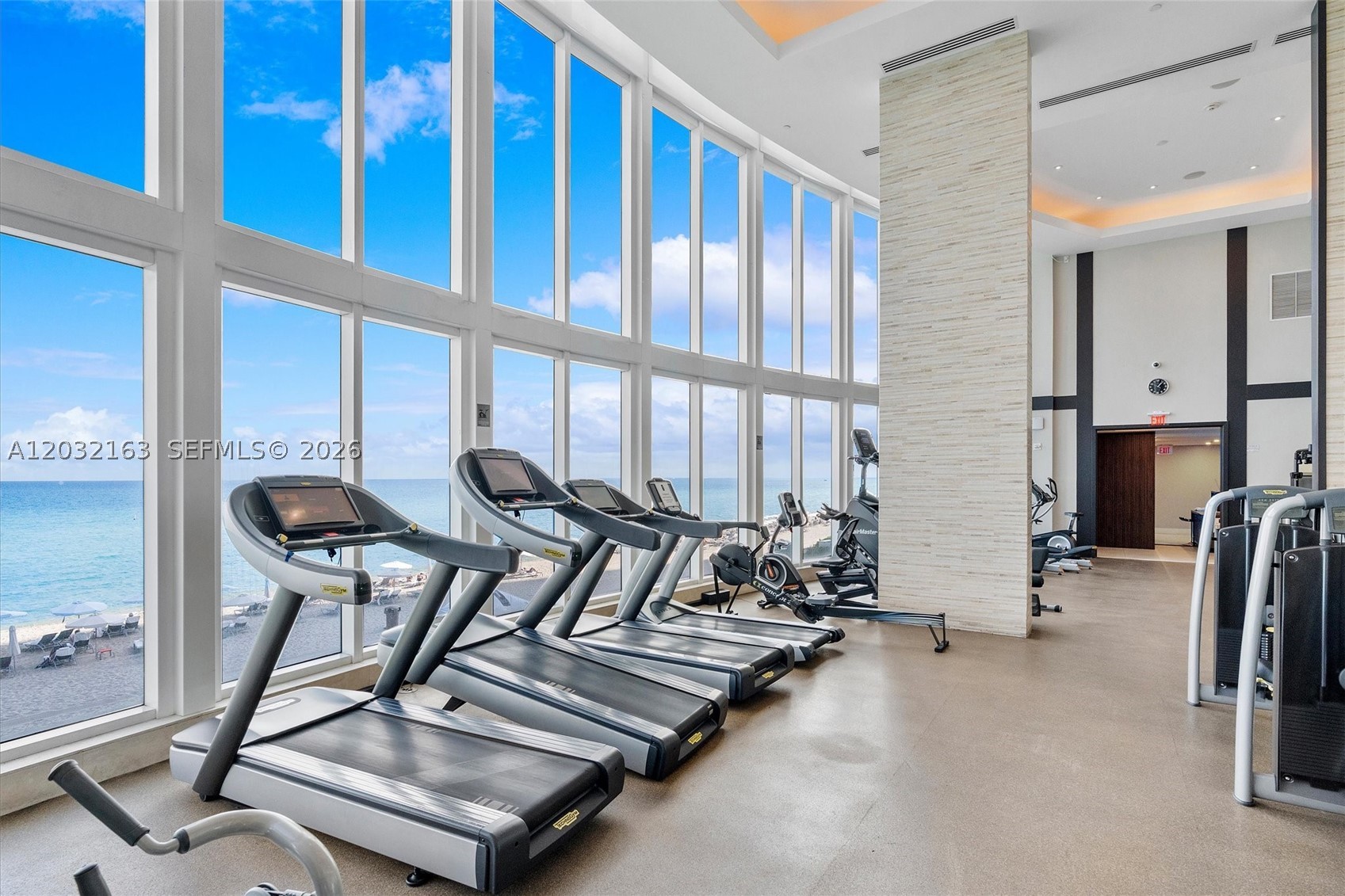 15901 Collins Ave #904, Sunny Isles Beach FL 33160