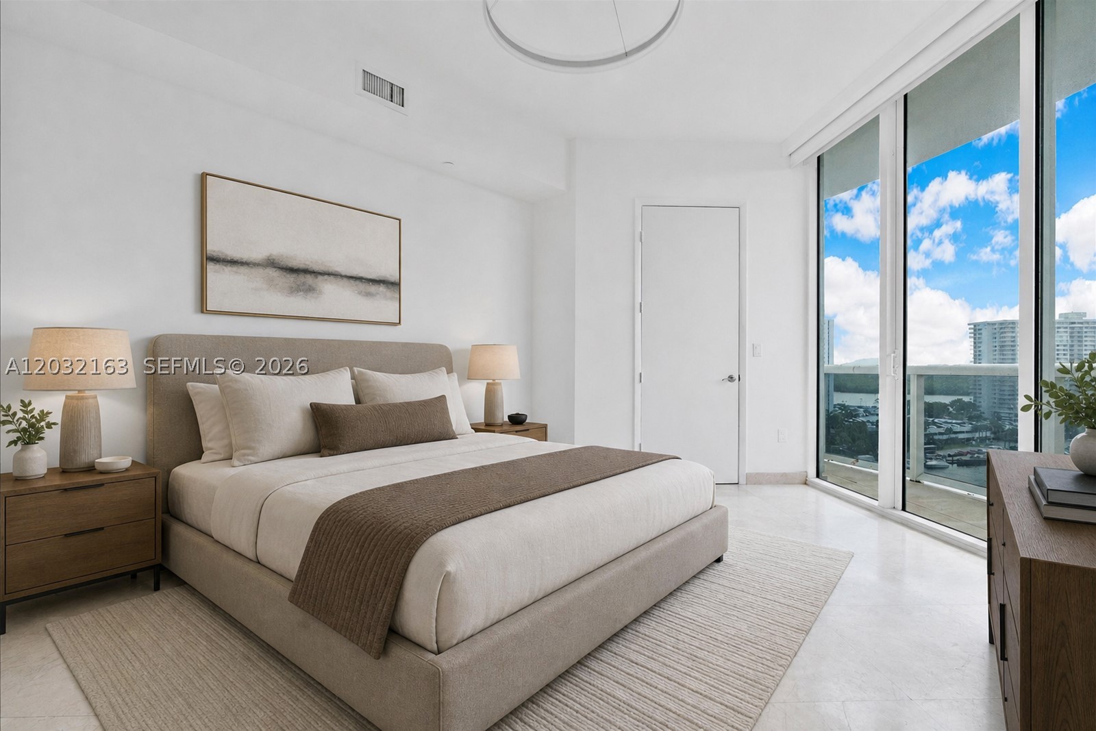 15901 Collins Ave #904, Sunny Isles Beach FL 33160