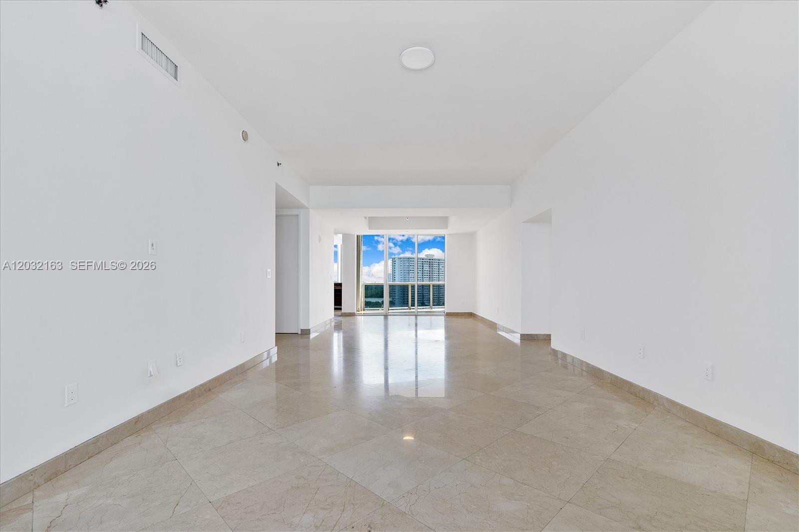 15901 Collins Ave #904, Sunny Isles Beach FL 33160