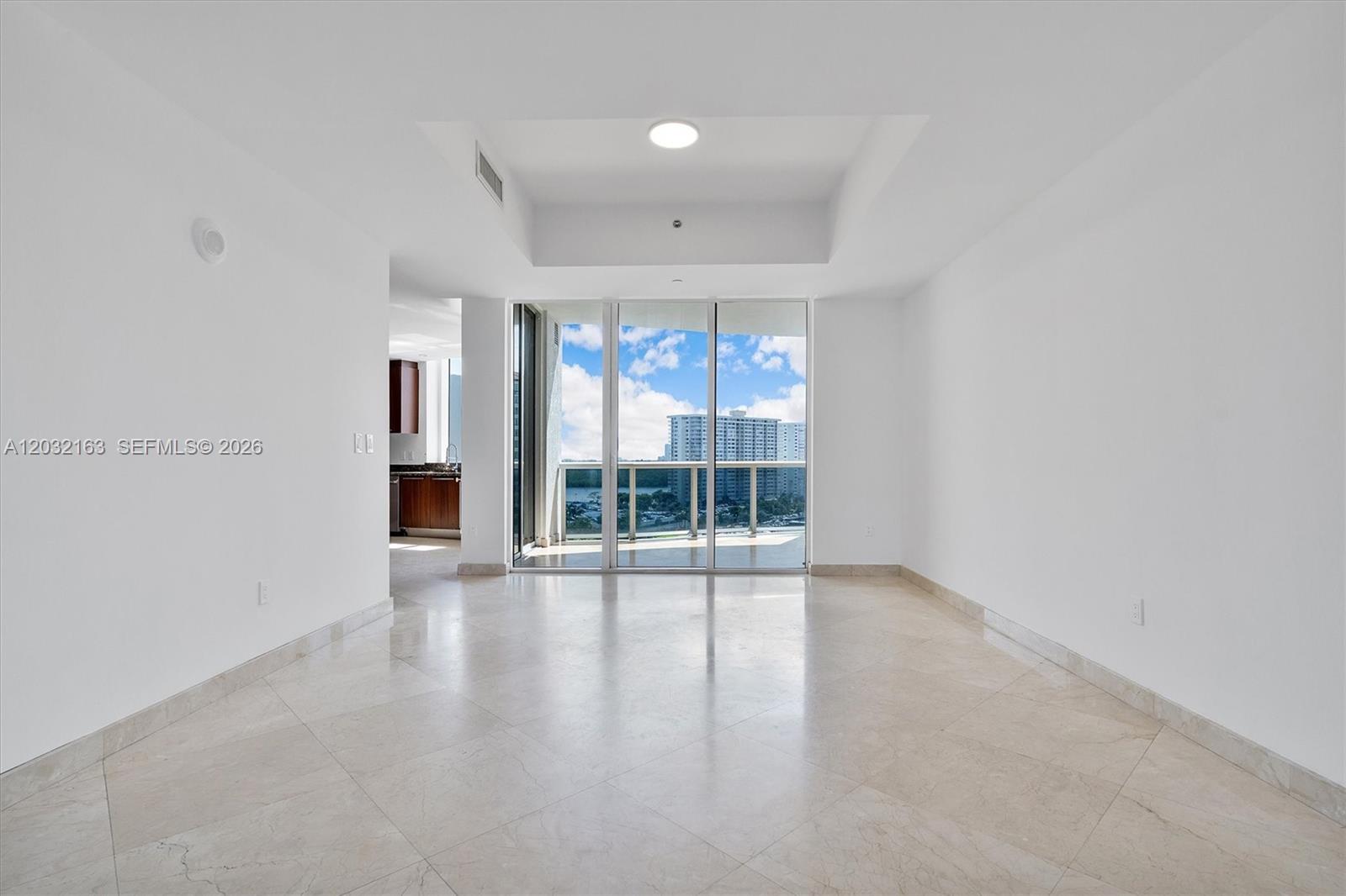 15901 Collins Ave #904, Sunny Isles Beach FL 33160