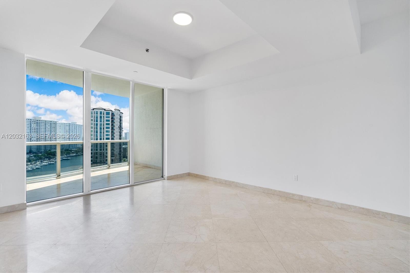 15901 Collins Ave #904, Sunny Isles Beach FL 33160