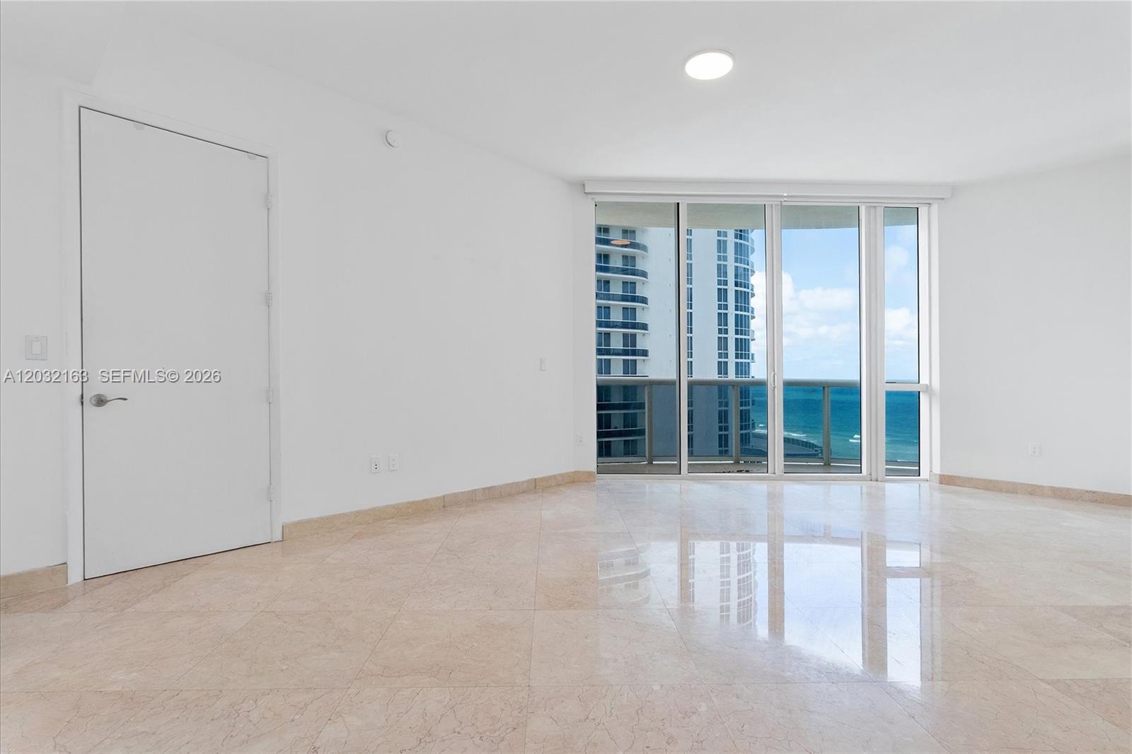 15901 Collins Ave #904, Sunny Isles Beach FL 33160