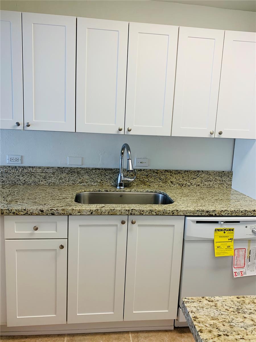 6900 N Kendall Dr #A304, Pinecrest FL 33156