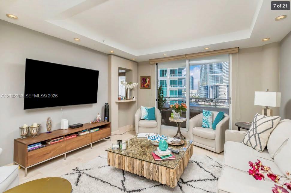 888 Brickell Key Dr #1004, Miami FL 33131