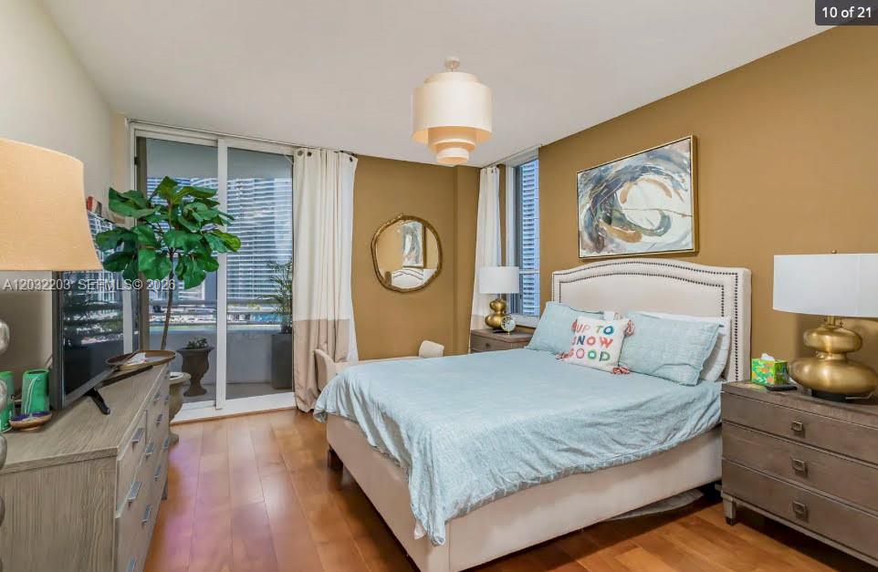 888 Brickell Key Dr #1004, Miami FL 33131