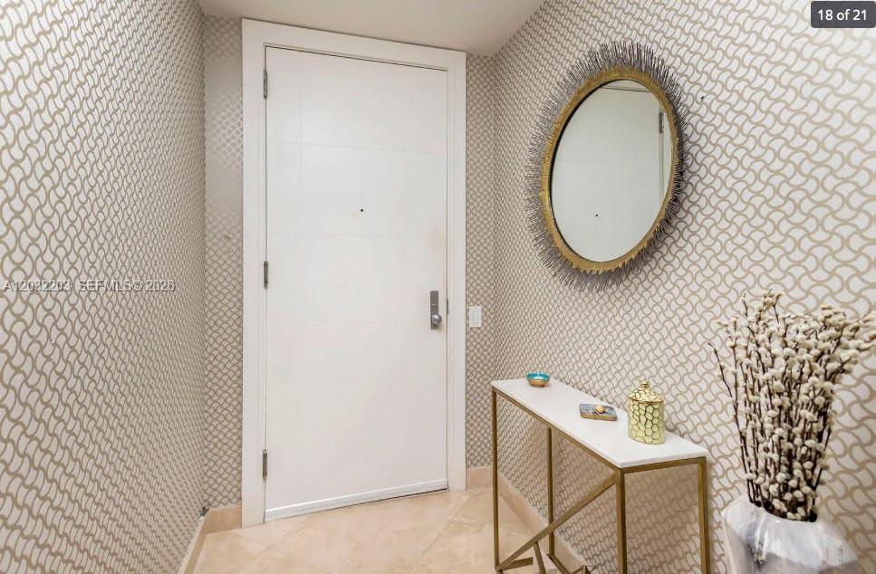 888 Brickell Key Dr #1004, Miami FL 33131