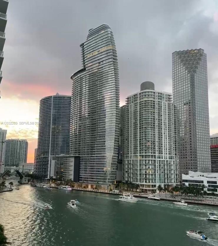 888 Brickell Key Dr #1004, Miami FL 33131